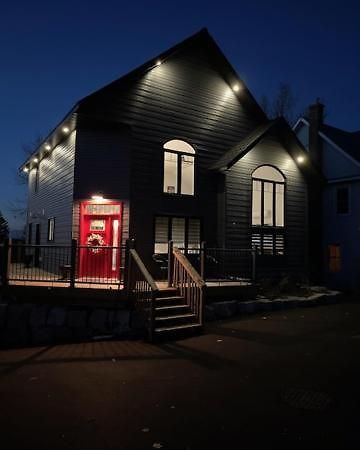 Sunsets At The Oasis Guest House Greater Napanee Exterior photo